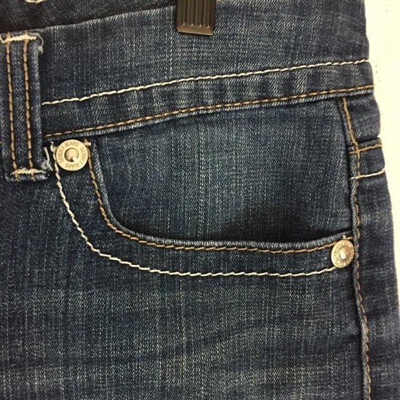 Seven7 Jean Shorts Womens 10 Blue Denim Finished Hem Mid Rise Soft Finished Cuff - Picture 4 of 12